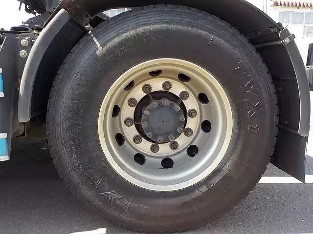 平成25年12月中古大型トラクタヘッド日野日野の画像14