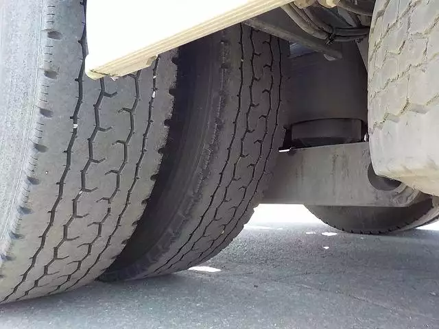 平成25年12月中古大型トラクタヘッド日野日野の画像16