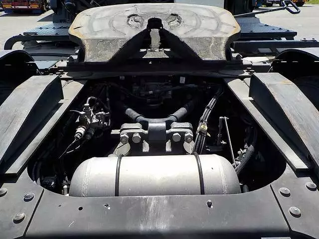 平成25年12月中古大型トラクタヘッド日野日野の画像24