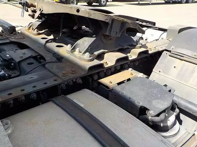 平成25年12月中古大型トラクタヘッド日野日野の画像25