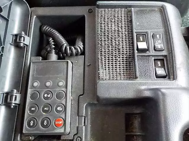 平成25年12月中古大型トラクタヘッド日野日野の画像31