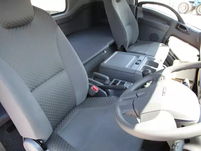 令和01年/平成31年10月中古中型いすゞいすゞの画像30