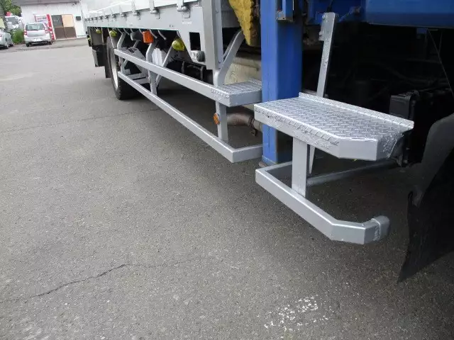 平成26年09月中古増トン日産UDUDトラックスの画像18