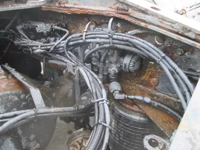 平成18年03月中古大型トラクタヘッド日産UDクオンの画像14