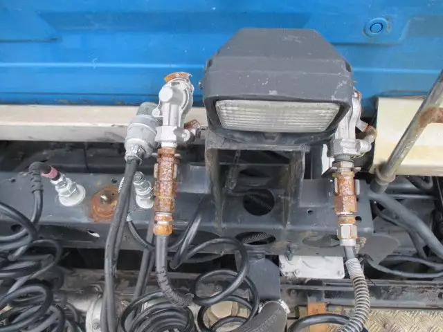 平成18年03月中古大型トラクタヘッド日産UDクオンの画像20