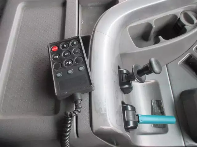 平成18年03月中古大型トラクタヘッド日産UDクオンの画像29