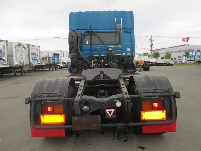 平成18年03月中古大型トラクタヘッド日産UDクオンの画像6