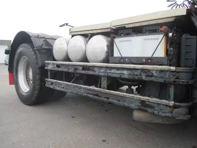 平成18年03月中古大型トラクタヘッド日産UDクオンの画像9