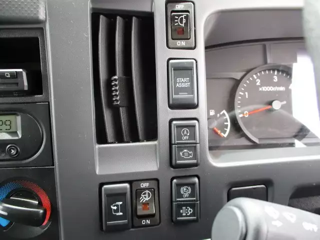 令和02年02月中古小型アルミバン・ウィングいすゞいすゞの画像48