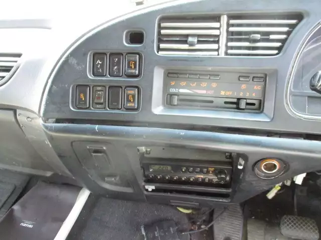 平成16年02月中古中型いすゞフォワードの画像29