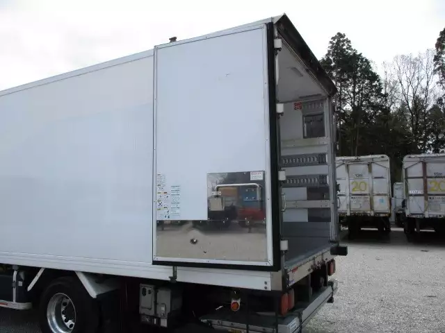 平成28年11月中古中型冷凍バン・ウィング日野日野の画像31