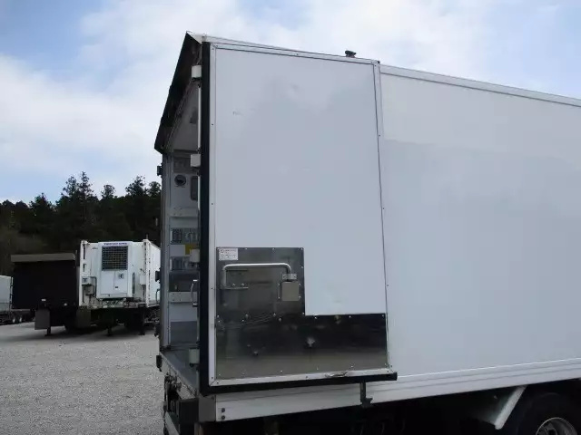 平成28年11月中古中型冷凍バン・ウィング日野日野の画像32
