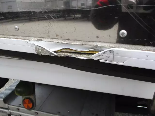 平成28年11月中古中型冷凍バン・ウィング日野日野の画像33