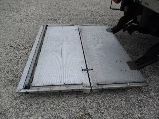 平成28年11月中古中型冷凍バン・ウィング日野日野の画像37