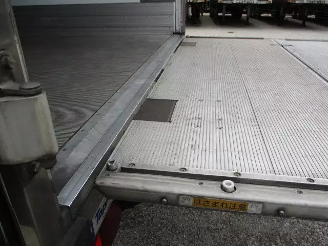 平成28年11月中古中型冷凍バン・ウィング日野日野の画像38