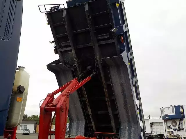 平成29年05月中古大型ダンプ三菱ふそう三菱の画像8