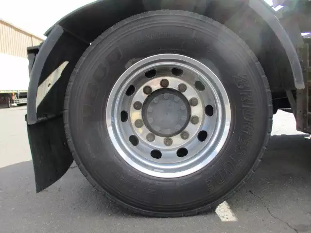 平成25年06月中古大型トラクタヘッド三菱ふそうスーパーグレートの画像17