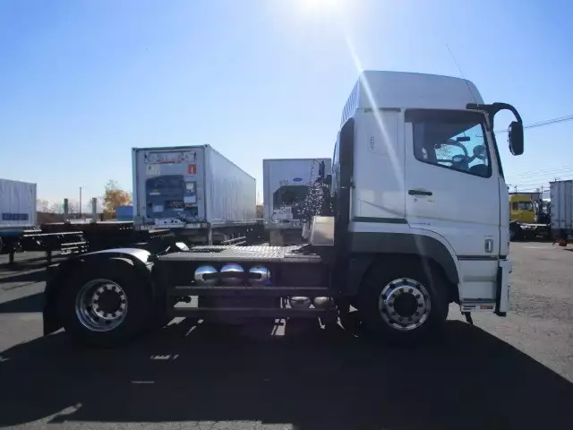 平成25年06月中古大型トラクタヘッド三菱ふそうスーパーグレートの画像4