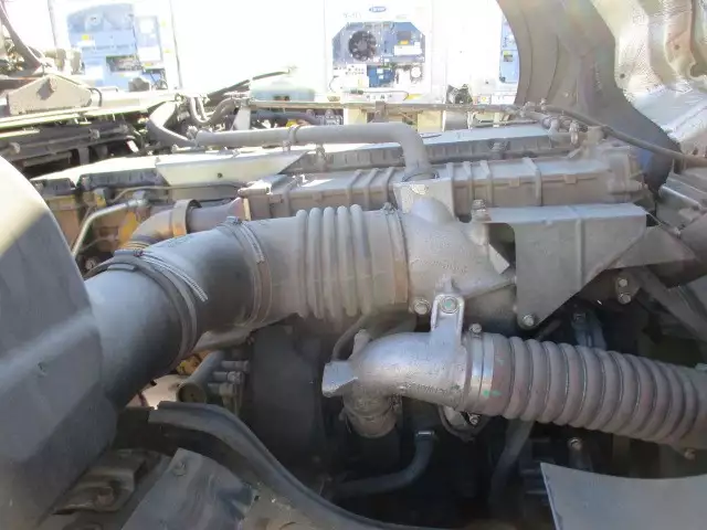 平成25年06月中古大型トラクタヘッド三菱ふそうスーパーグレートの画像33