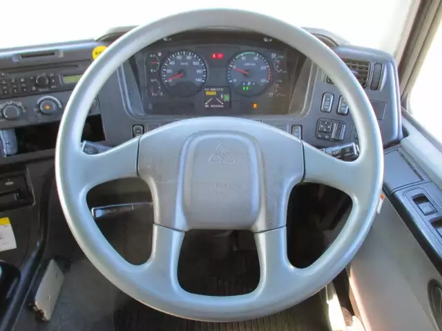 平成25年06月中古大型トラクタヘッド三菱ふそうスーパーグレートの画像41